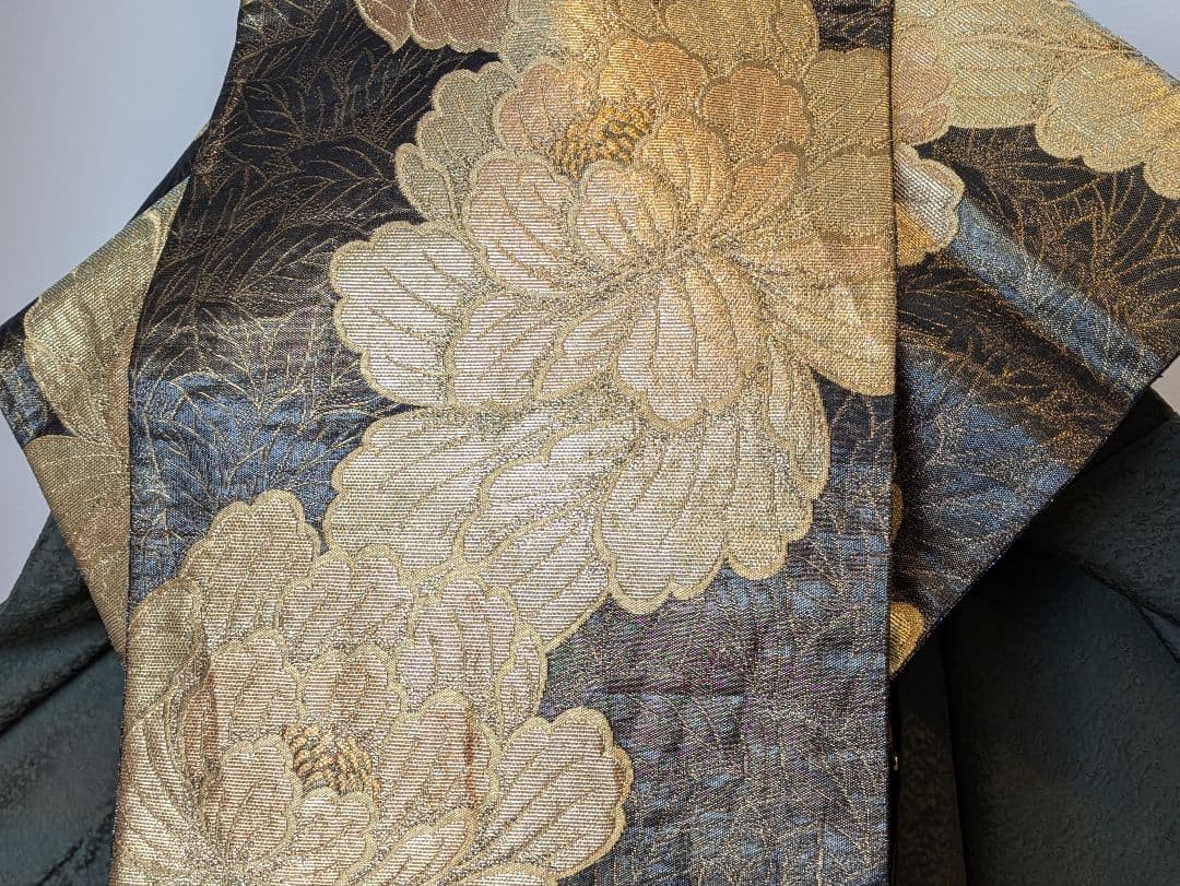 振袖フルセット 身丈168裄67 霞文 暈し染め カーキ 正絹 逸品