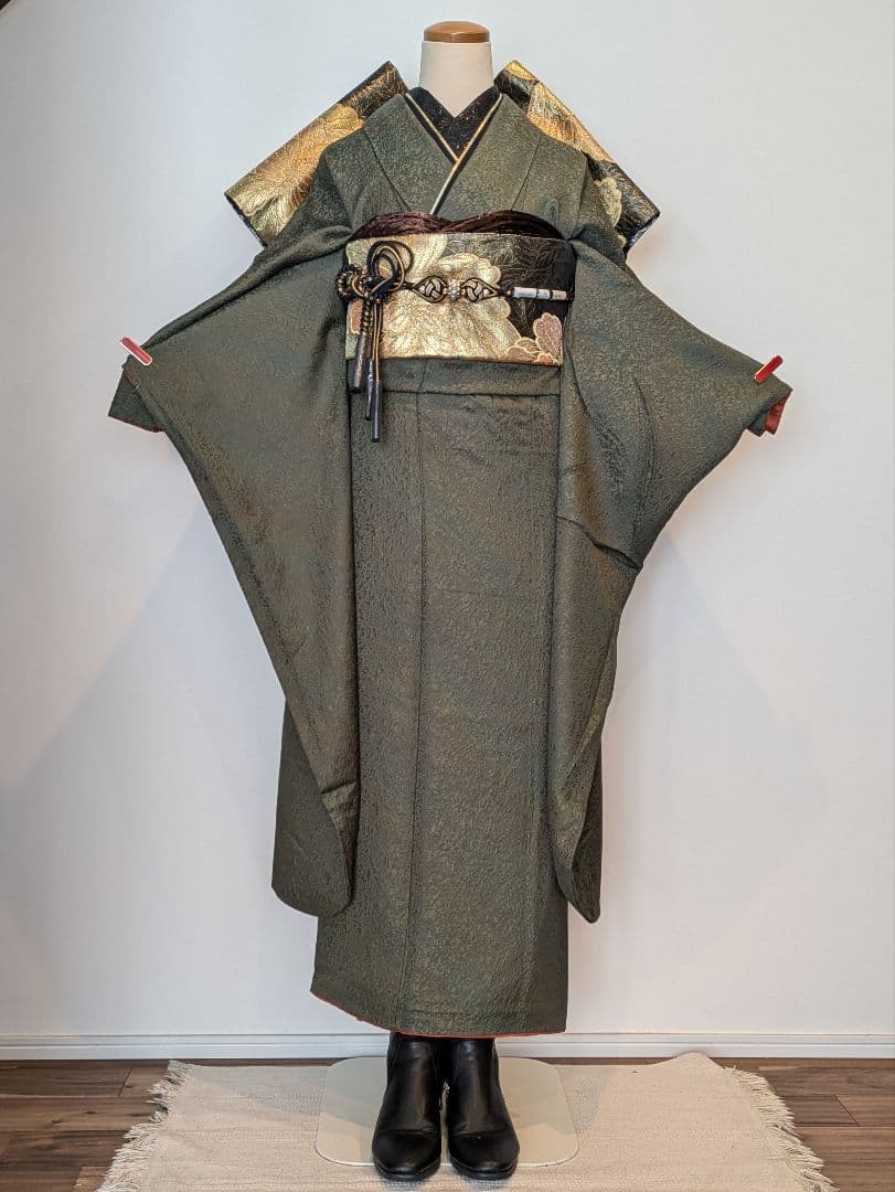 振袖フルセット 身丈168裄67 霞文 暈し染め カーキ 正絹 逸品