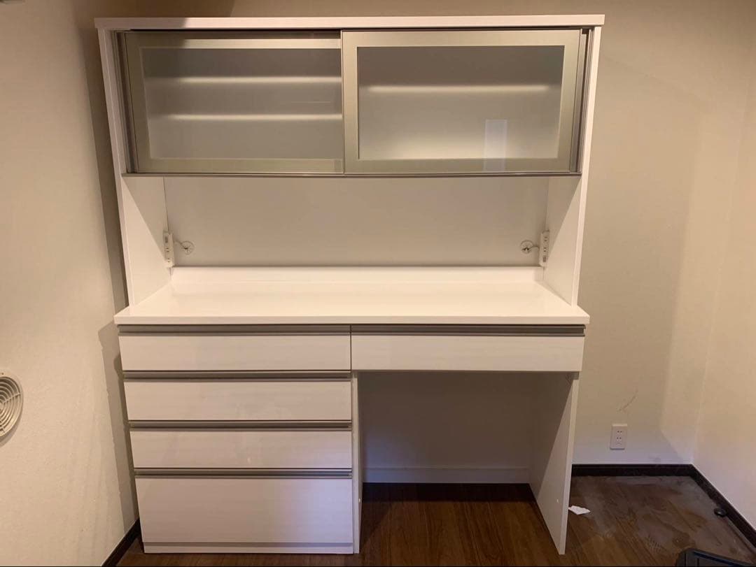 ＊東京都付近限定品＊NITORI キッチンボード 食器棚 リガーレ160