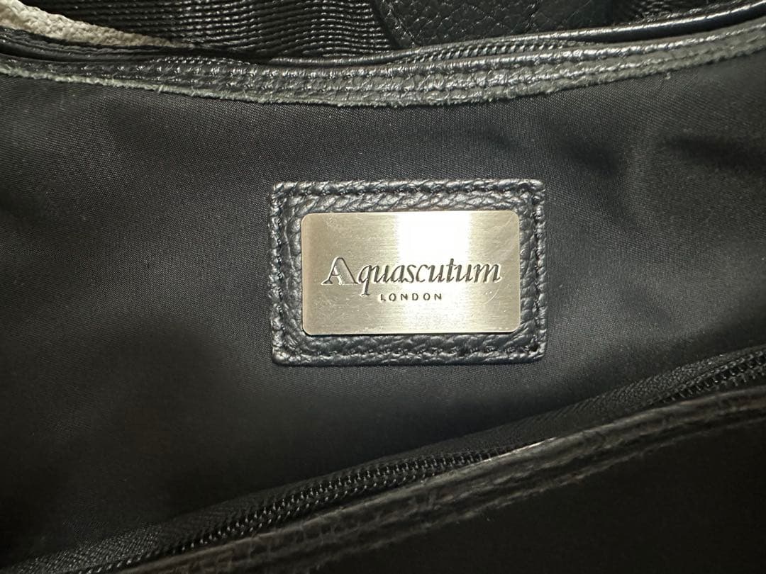 Aquascutum 黒 ショルダーバッグ