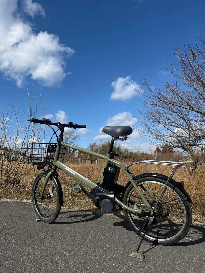 パナソニック製の青色の電動アシスト自転車