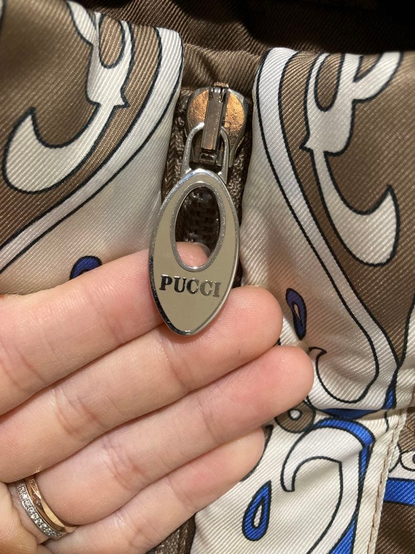 エミリオプッチ　ダウンベスト