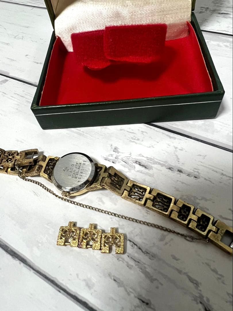 ホ*》様 アンティーク腕時計　RADO レディース　ブレスレット　手巻き　金色