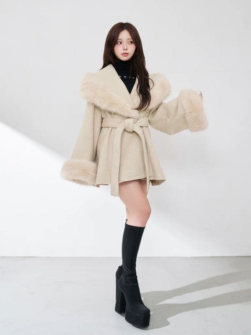 新品タグ付 ダーリッチ ウエストベルトプリンセスラインコート ベージュ FL