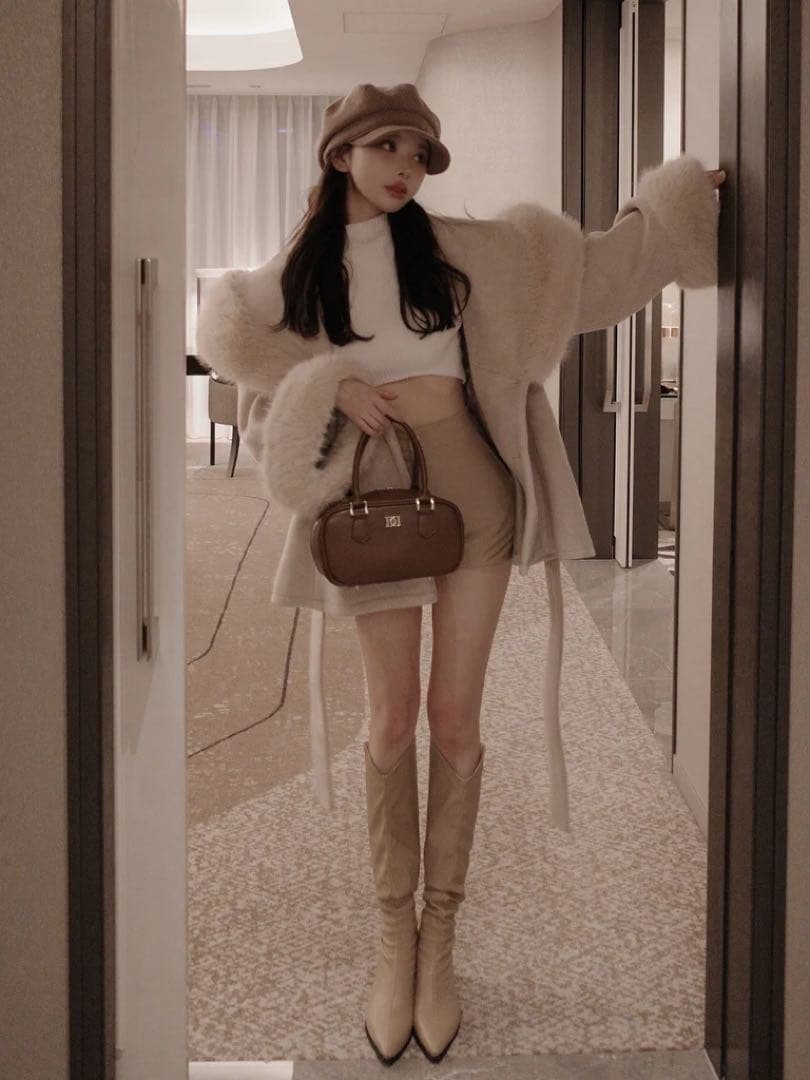 新品タグ付 ダーリッチ ウエストベルトプリンセスラインコート ベージュ FL