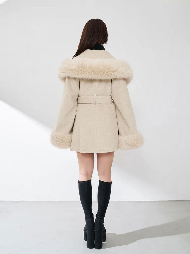 新品タグ付 ダーリッチ ウエストベルトプリンセスラインコート ベージュ FL