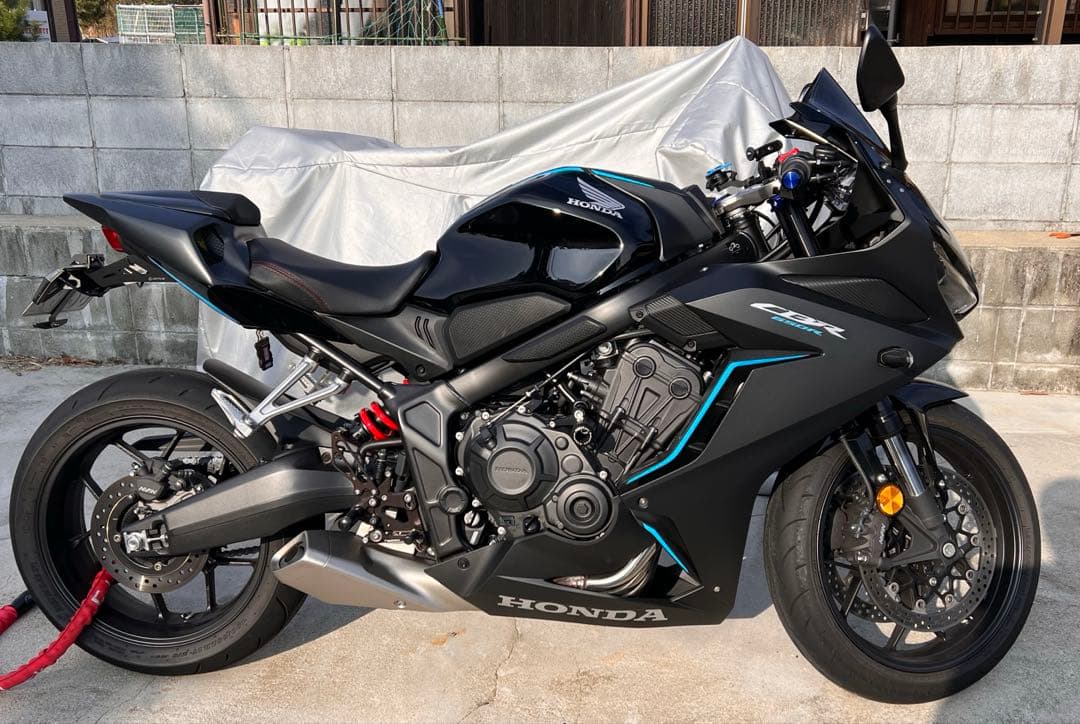CBR650R用　テールカウル　輸入品　タンデムシート付