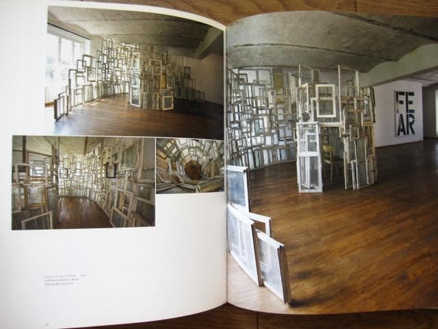 塩田千春　Chiharu Shiota