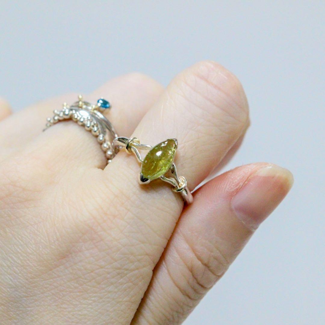 グロッシュラーガーネットのマーキスカボションカットk10小ワッカシルバーリング