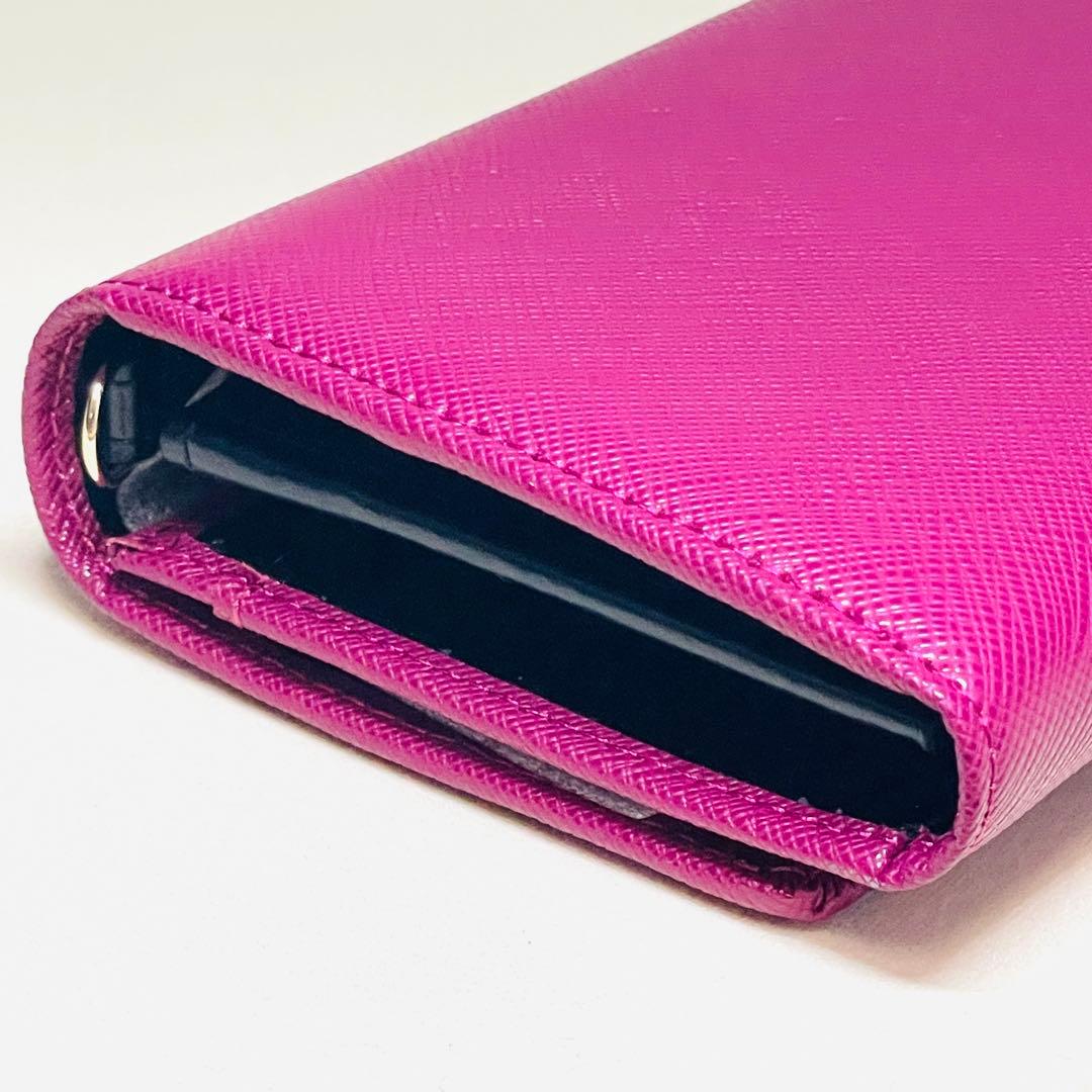 新品　残り１点　長財布　burgtan　一部スレあり　69VV530