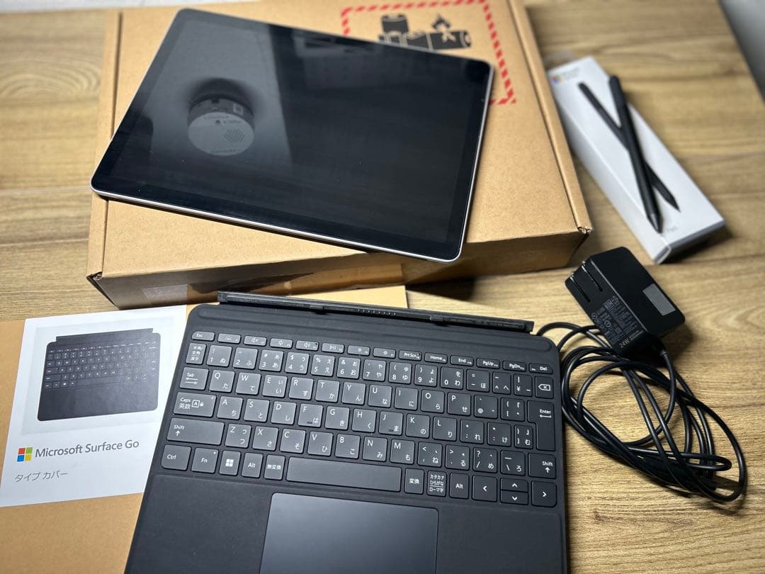 Microsoft Surface Go4 本体 + キーボード + ペン