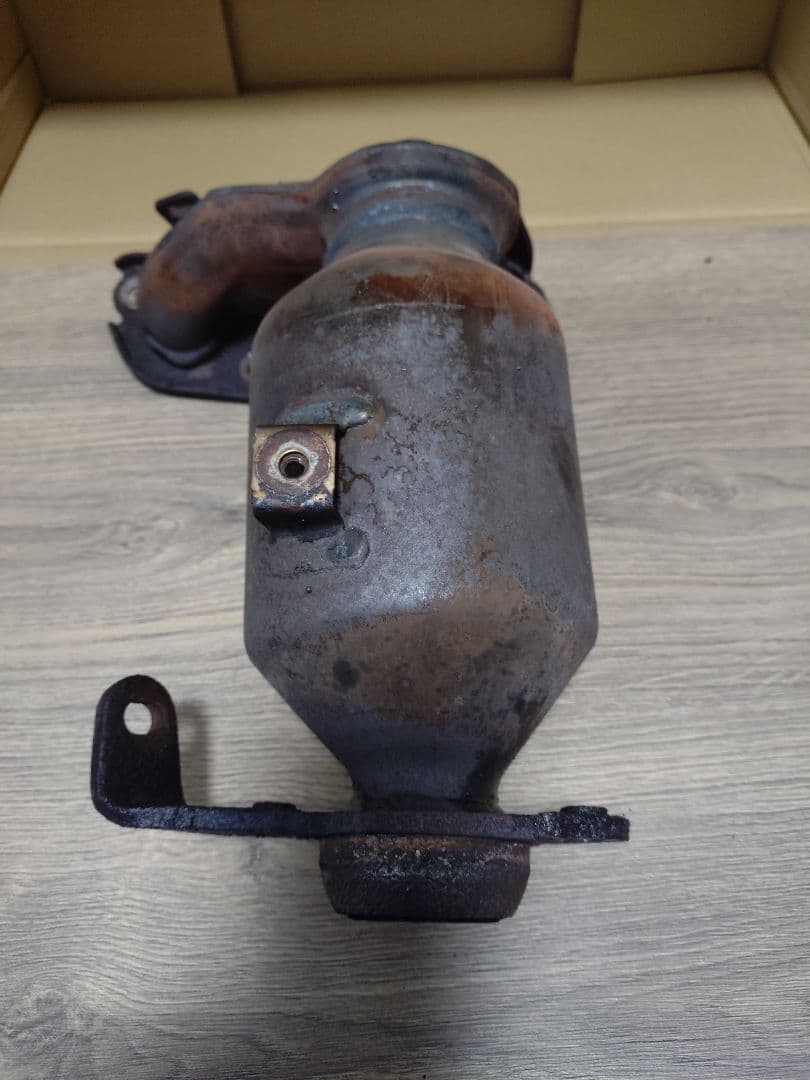 ダイハツ L375S触媒