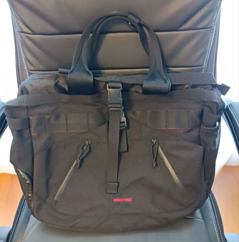 ブリーフィングバッグ