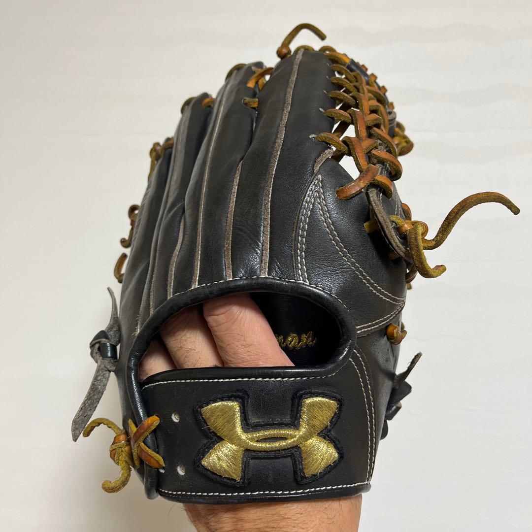 Under Armour 硬式野球外野手用グローブ