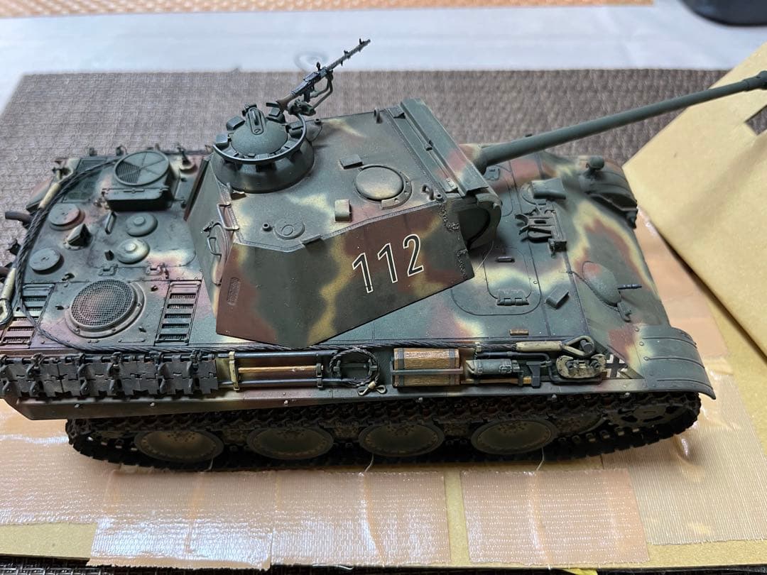 1/35 独パンサーG型(兵士1体付き)