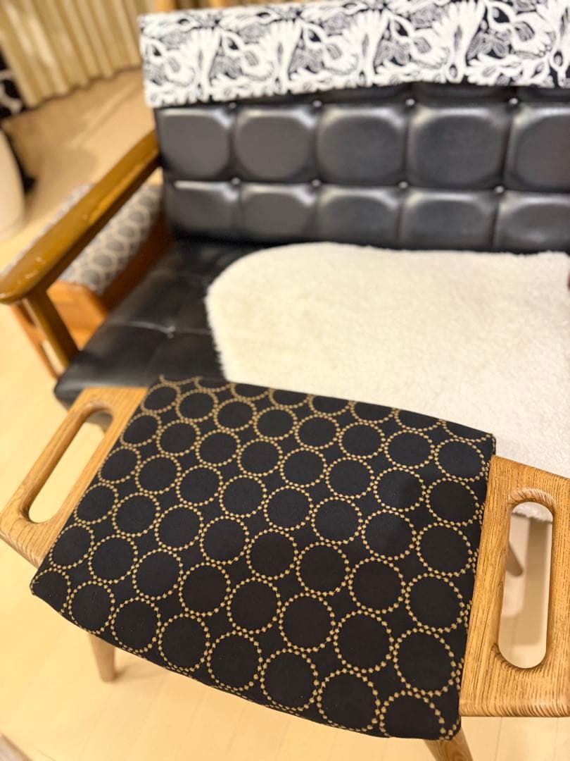 ミナペルホネン使用スツール　オットマン　チェア イス　インテリア　家具