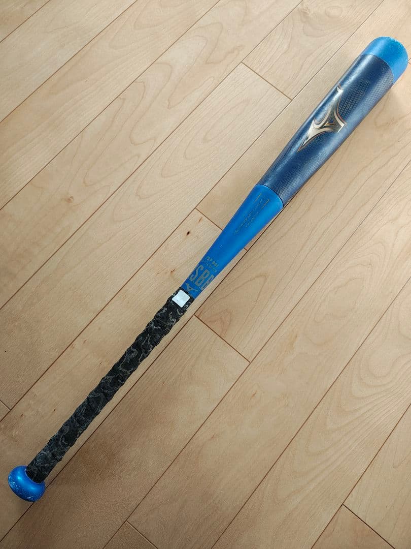 BEYOND MAX LEGACY 少年向け軟式バットとクリーナー