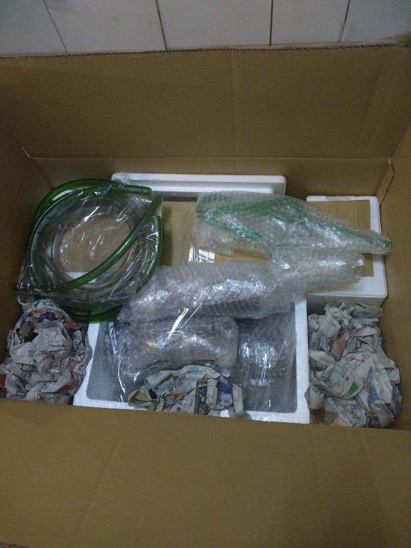 【今週限定値下げ】60センチオーバーフローガラス水槽 とエーハイム2213