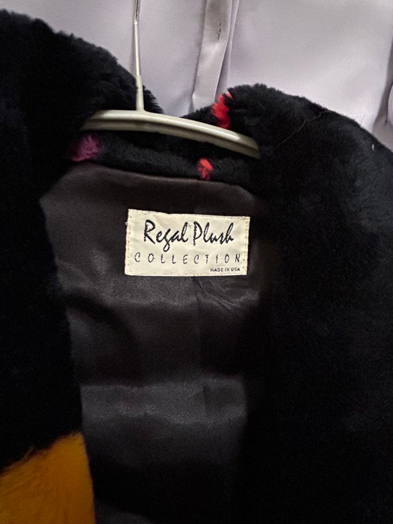 カラフルハート柄フェイクファーコート