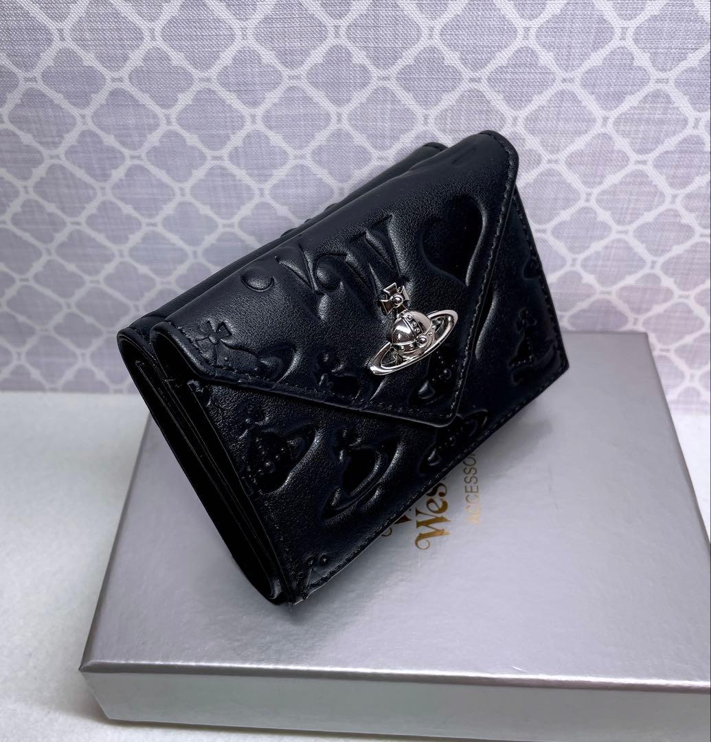 【内柄も素敵☆最新】Vivienne Westwood 三折財布 マット 黒