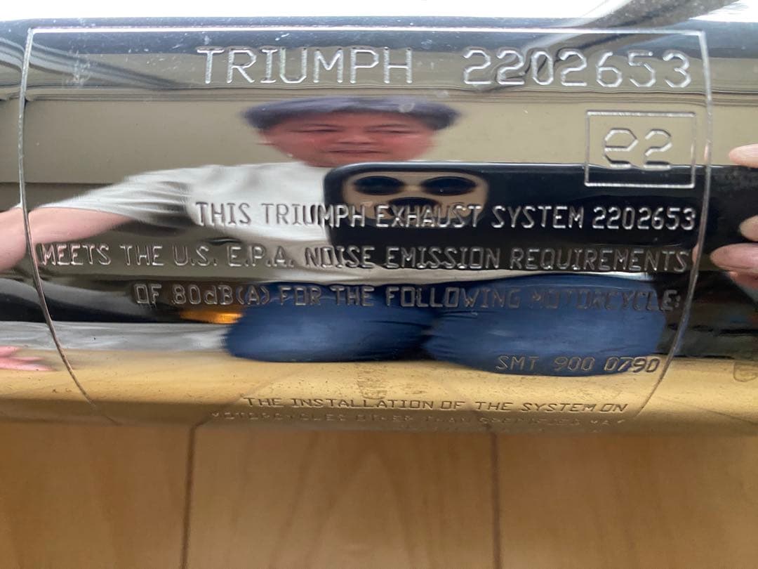 トライアンフ　ボンネビルT100 純正マフラー 2005年式　空冷キャブ車