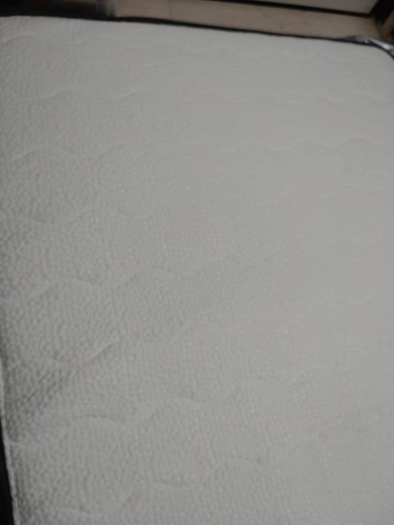 NELLマットレス（セミダブル）（送料込み）