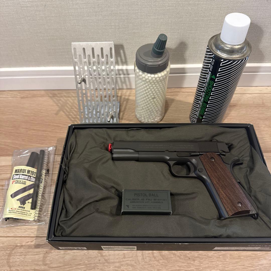 東京マルイ　M1911A1コルトガバメント（ブローバックガス）おまけ付き
