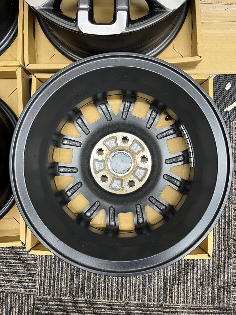 フリード15インチ 純正アルミホイール ２本①