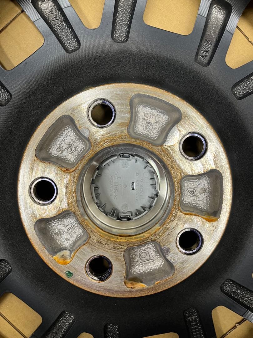 フリード15インチ 純正アルミホイール ２本①