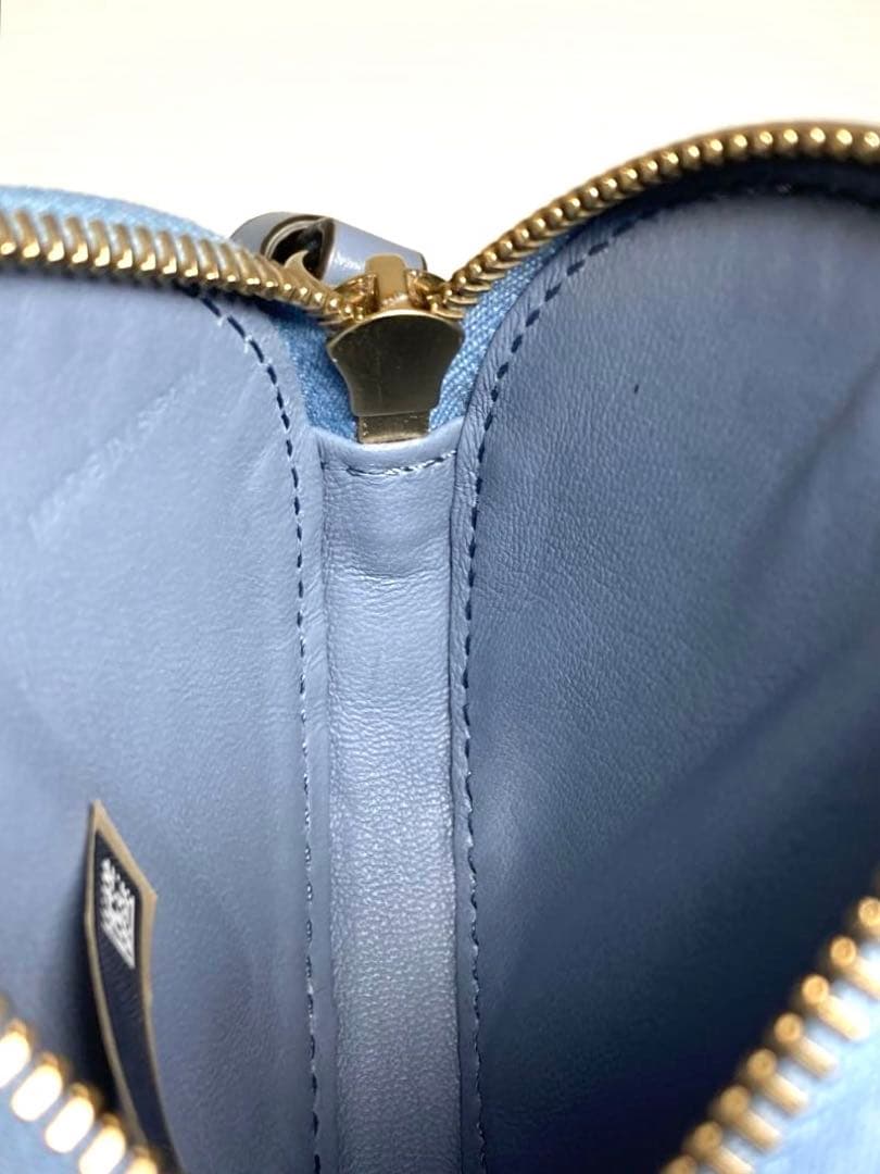 美品　クロエ　レザー　ラウンド　ケース　ミニポーチ　キーホルダー　箱付き