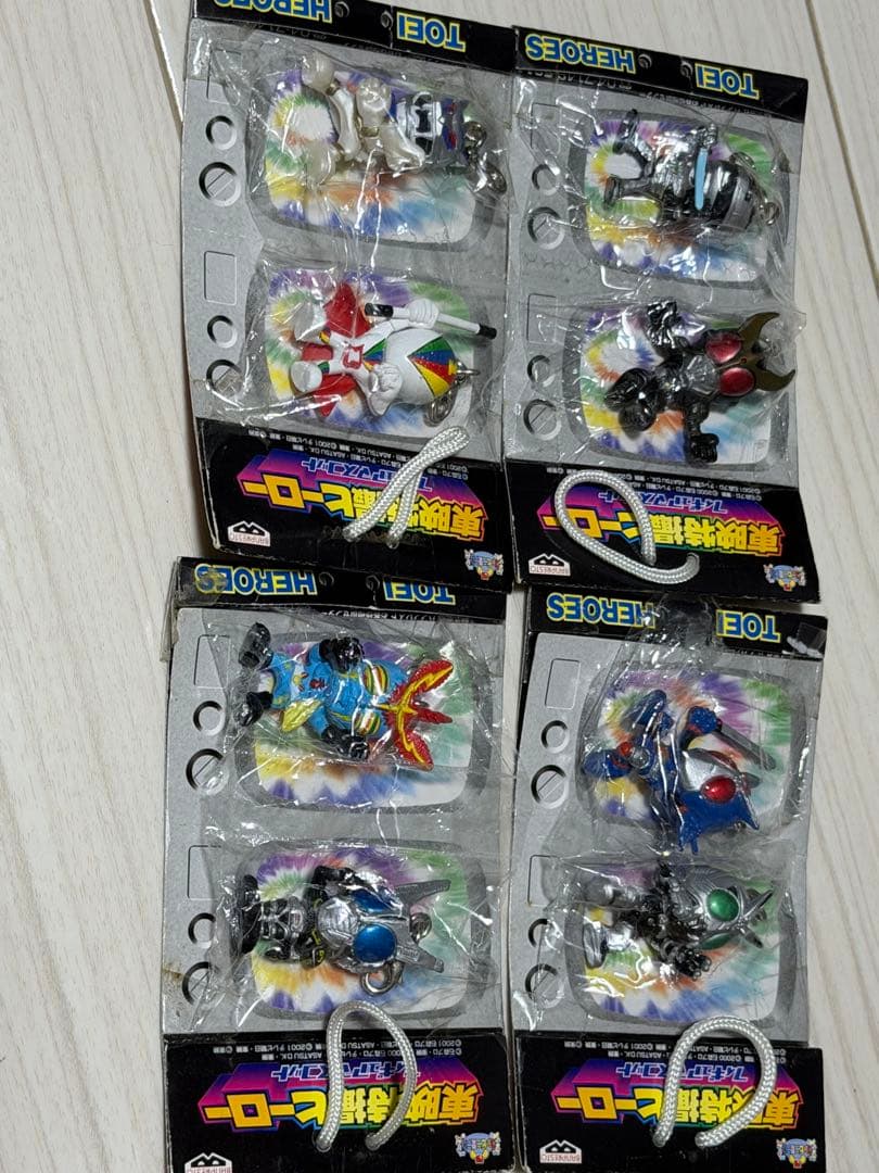 仮面ライダー　ウルトラマン　キャラクター キーホルダーセット