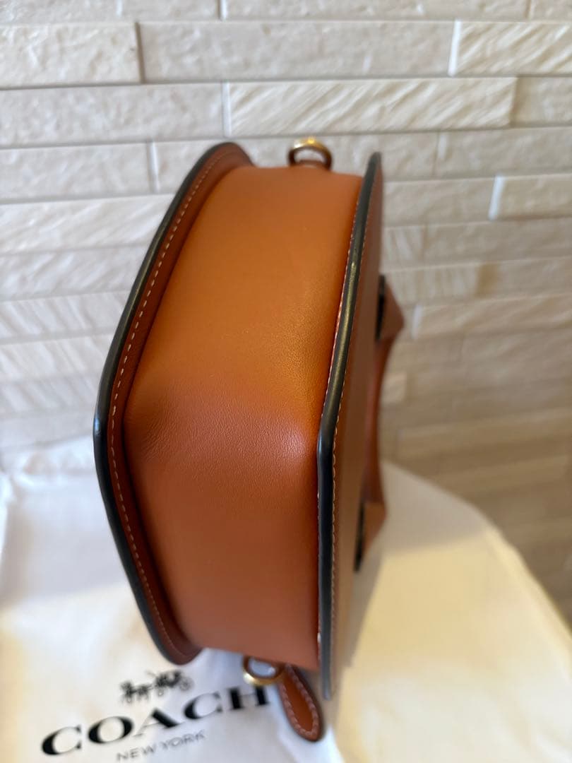 COACH ハート型バッグ　新品未使用品