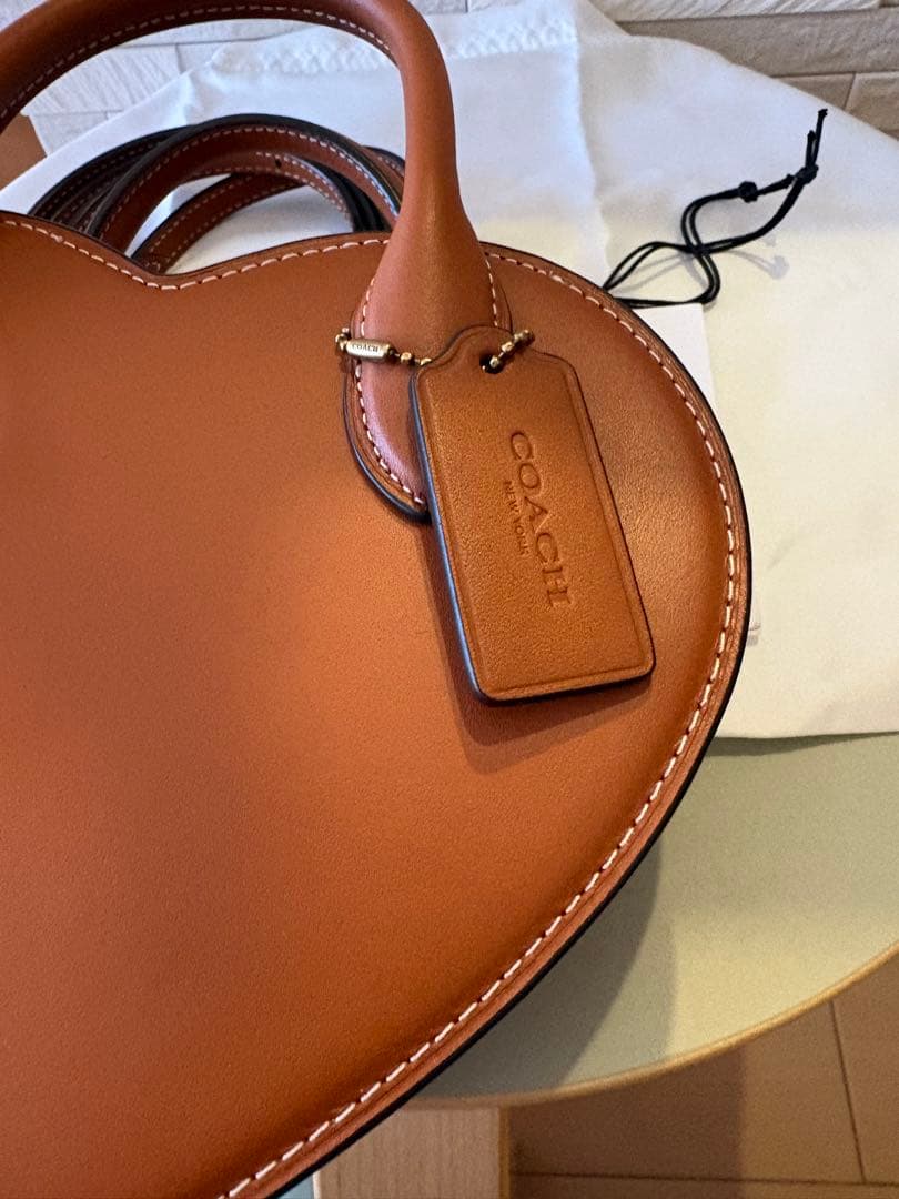 COACH ハート型バッグ　新品未使用品