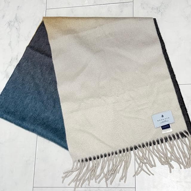 新品シール付★ベグアンドコー カシミアマフラー 白、薄茶、灰、青のグラデーション