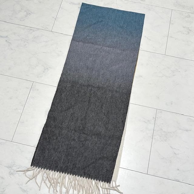 新品シール付★ベグアンドコー カシミアマフラー 白、薄茶、灰、青のグラデーション
