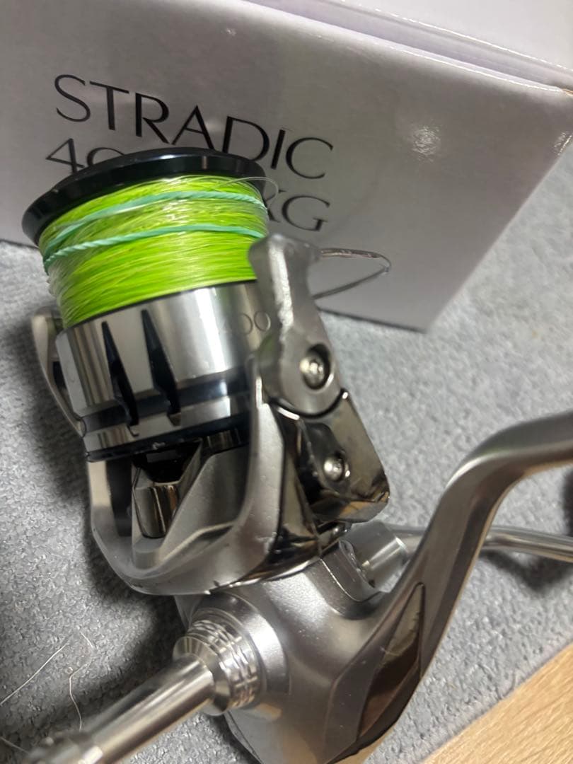 田*典様 SHIMANO STRADIC 4000XG スピニングリール