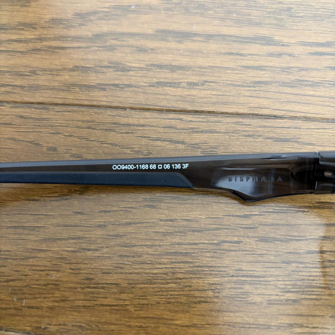 オークリー　BiSphaera　調光レンズ　clear to black