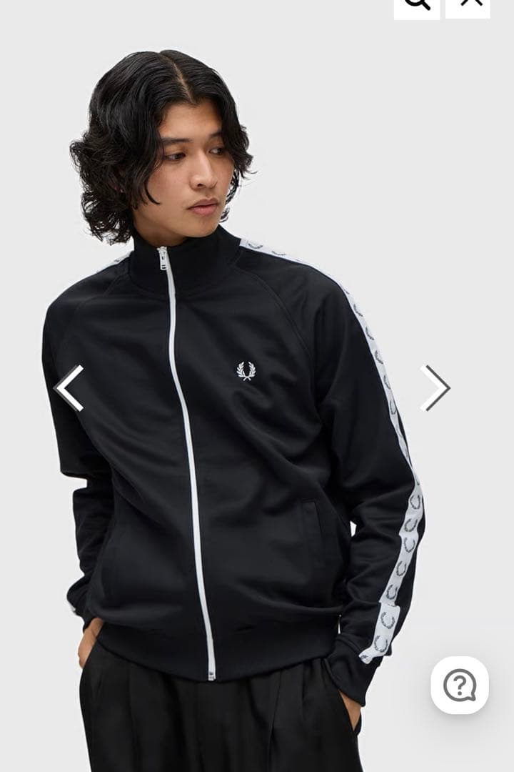 フレッドペリートラックジャケット　Taped Track Jacket