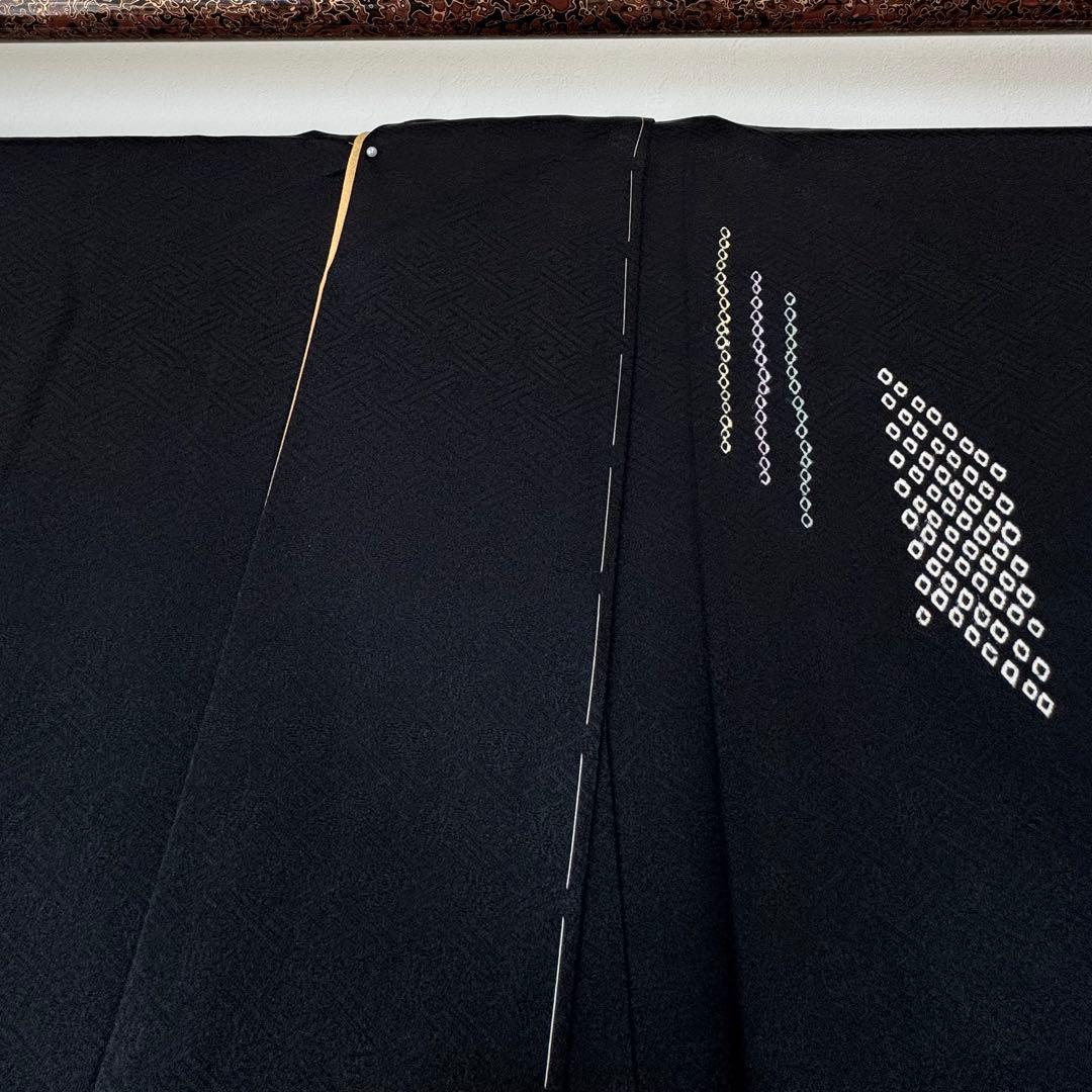 三松しつけ付き　正絹　袷　訪問着　付け下げ　着物　167裄67 刺繍　黒　絞り