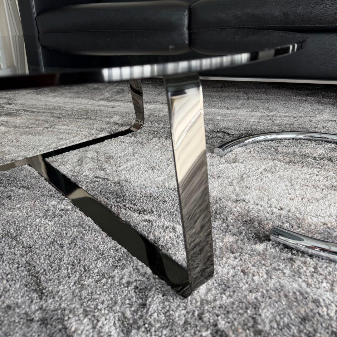 Desalto Twister ガラステーブル（Cassina取扱）