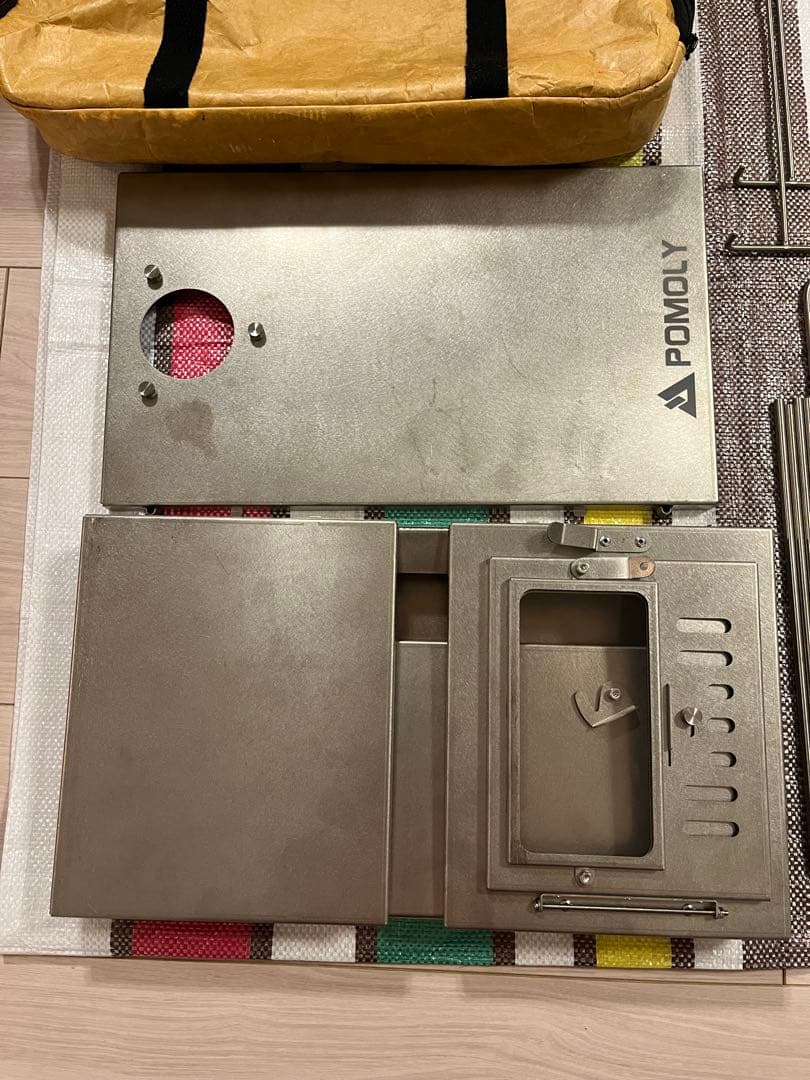 POMOLY 薪ストーブ T1 チタン製 折り畳み式 サイドテーブル付き