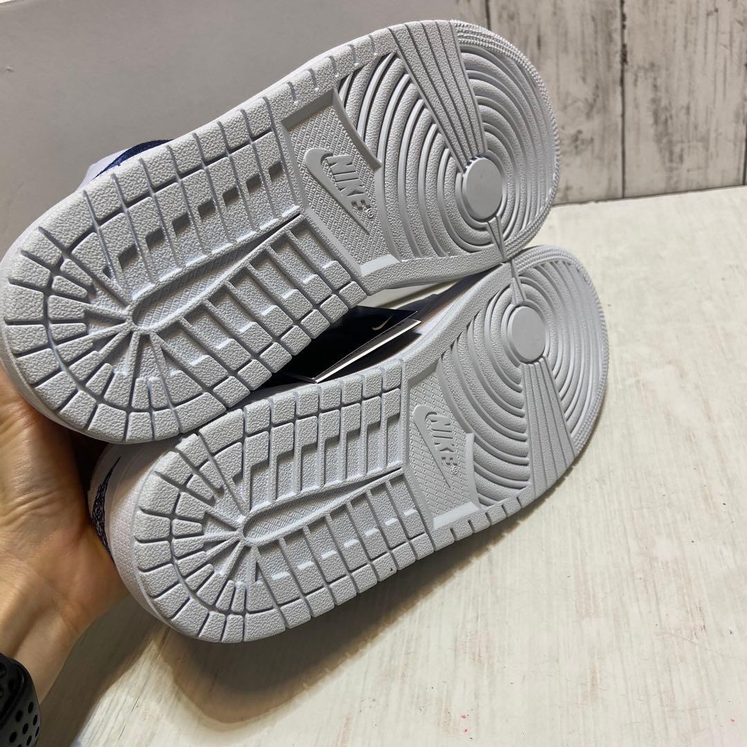 新品・未使用⭐️ナイキ エアジョーダン1 ロー \"フットボールグレー\" 26cm