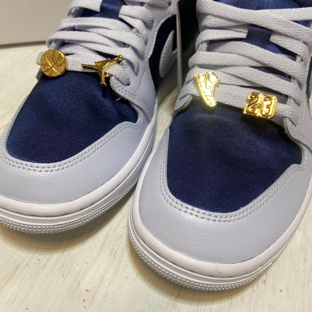 新品・未使用⭐️ナイキ エアジョーダン1 ロー \"フットボールグレー\" 26cm