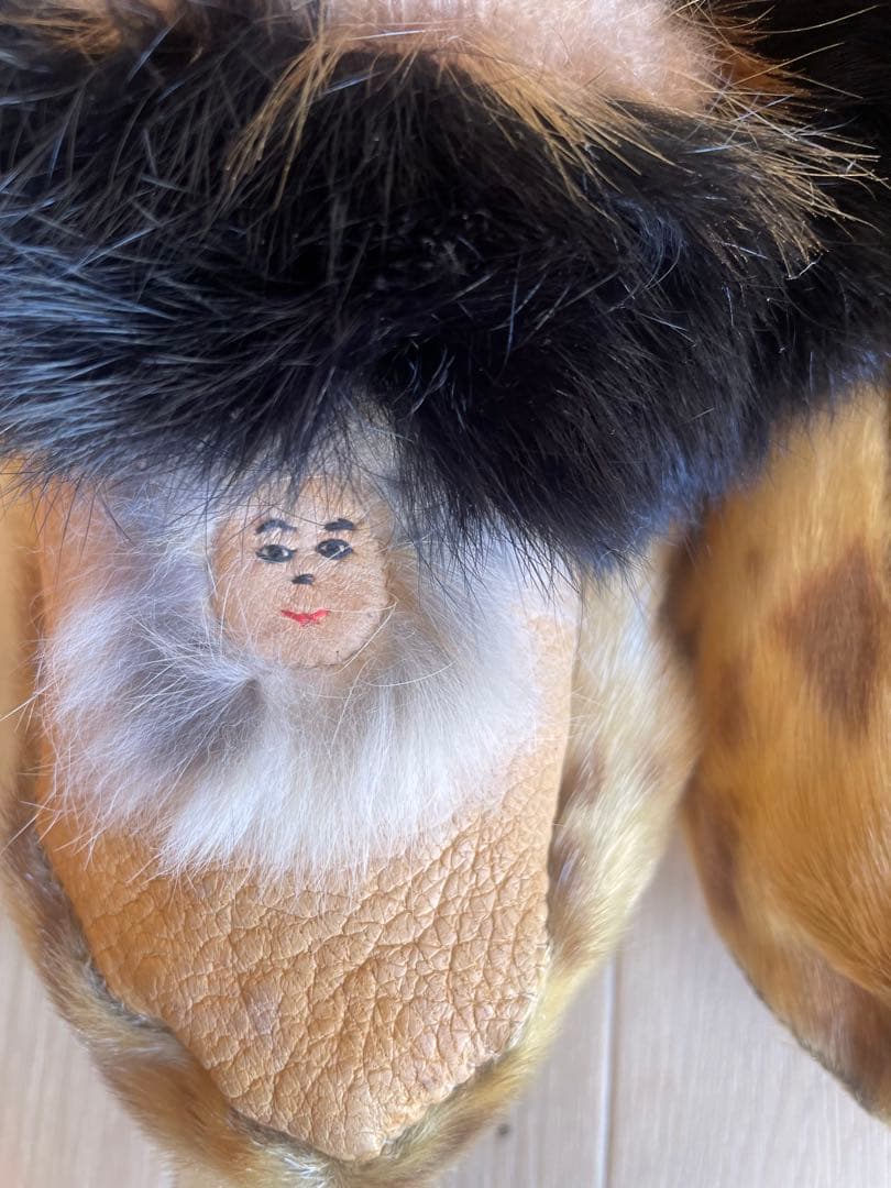 カナダ　イヌイット手作り　皮製ルームシューズ