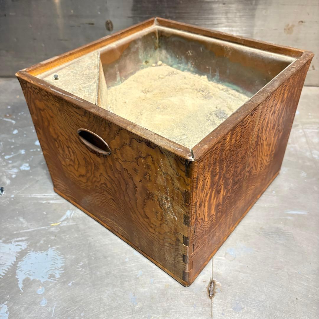 火鉢　銘木 綺麗な木目 欅 玉杢 無垢 黒柿 孔雀杢 角火鉢 茶道具　煎茶