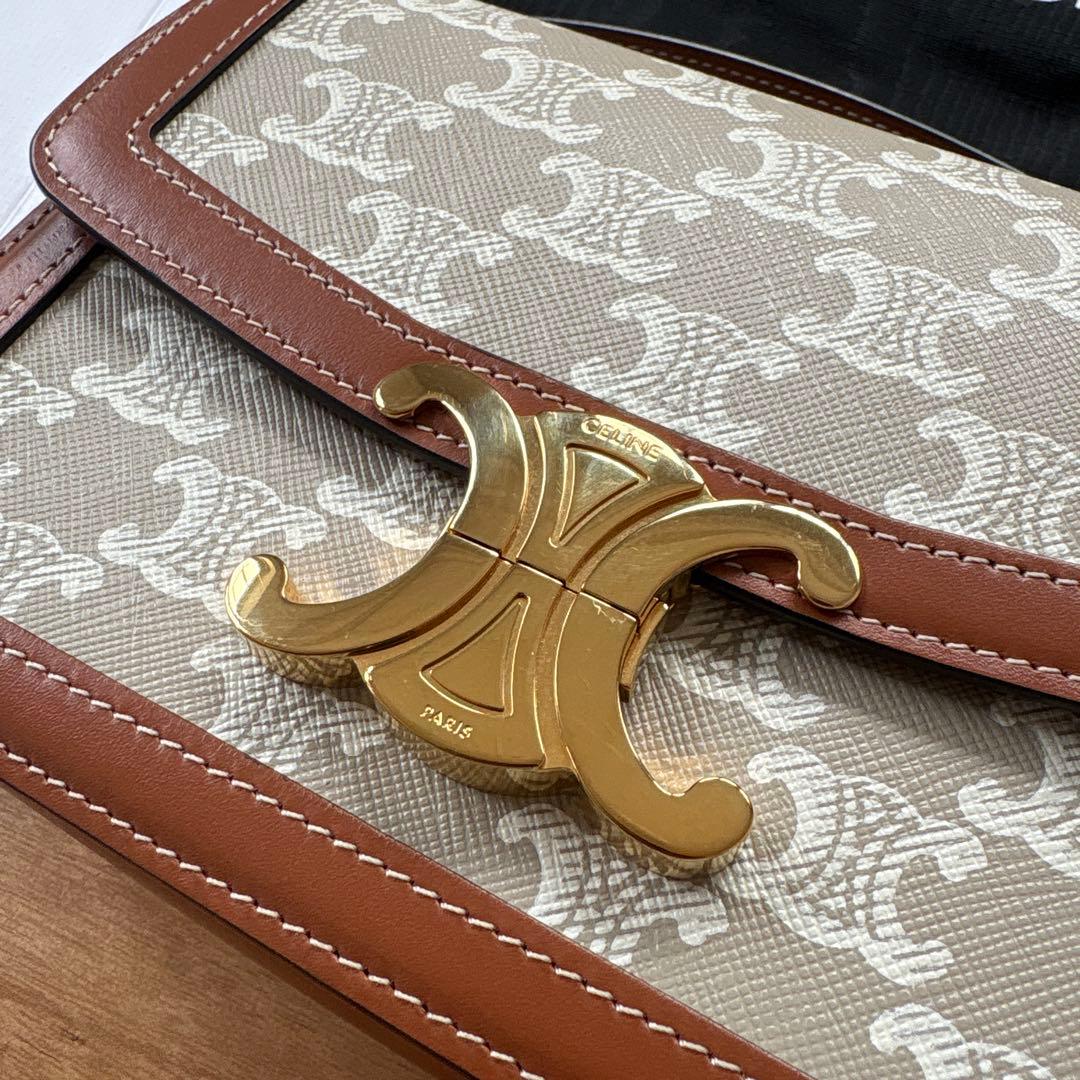 セリーヌ ティーントリオンフ バッグ ショルダーバッグ