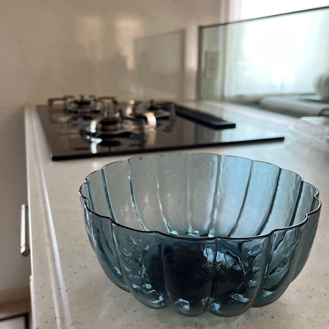 津田清和／深め／輪花　ガラスボウル鉢／希少／極美品