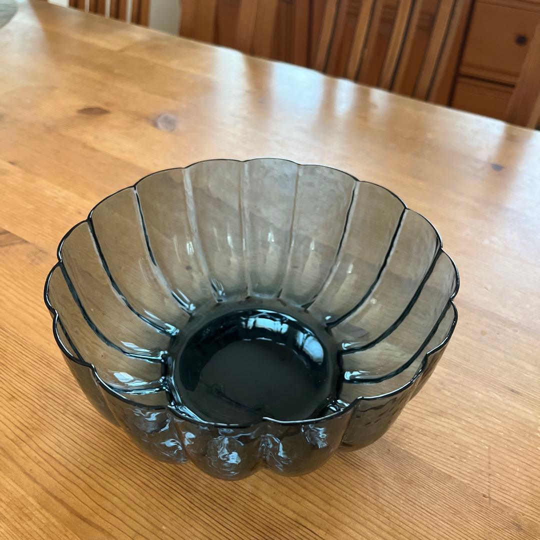津田清和／深め／輪花　ガラスボウル鉢／希少／極美品