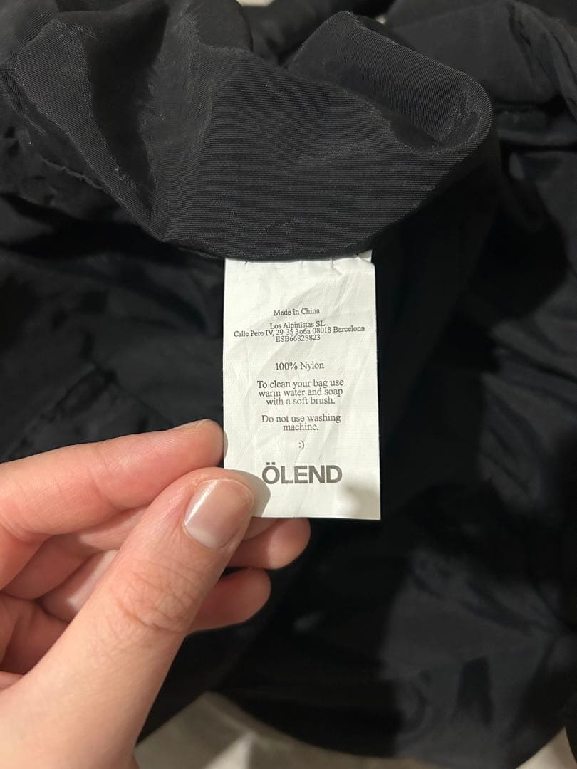 OLEND BACKPACKS ブラックバッグ