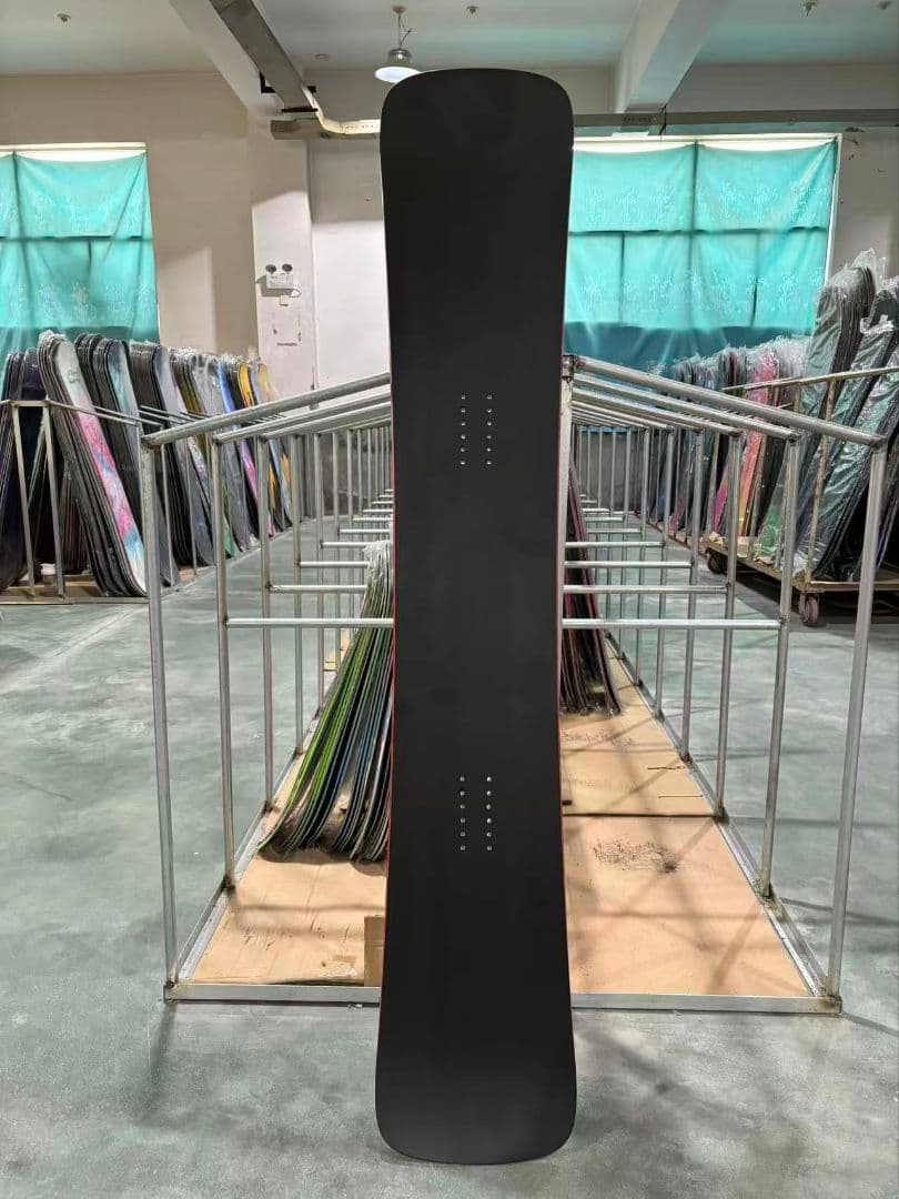 ミッチー　スノーボード メンズ　高強度カーボン　高反発　1４７cm